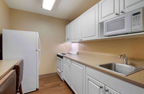 Daytona Beach Hotel | Extended Stay America Suites Daytona Beach Speedway