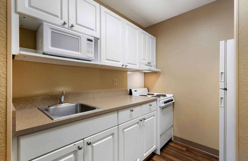 Daytona Beach Hotel | Extended Stay America Suites Daytona Beach Speedway