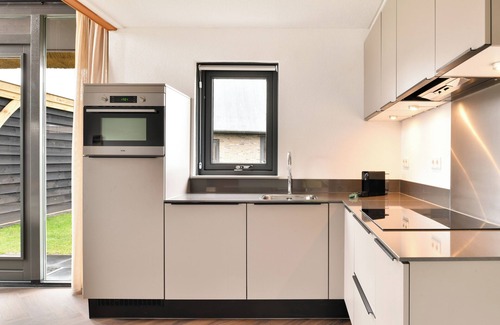 Westerbork Casa | Extra luxury 6-person accommodation in the holiday park Landal Drentse Lagune