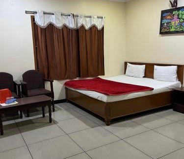 Kodaikanal Hotel | EZHIL Residency