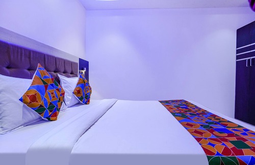 Dharavi Hotel | Fabexpress Embassy Suites