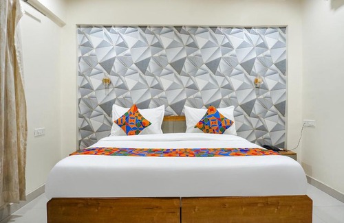 Pimpri - Chinchwad Hotel | FabHotel ATS Inn