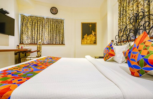 Santacruz East Hotel | FabHotel Corporate Rooms Vakola