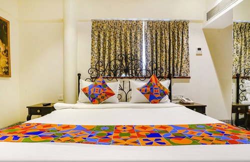 Santacruz East Hotel | FabHotel Corporate Rooms Vakola