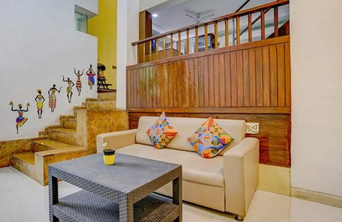 Baner Hotel | Fabhotel The Red Panda