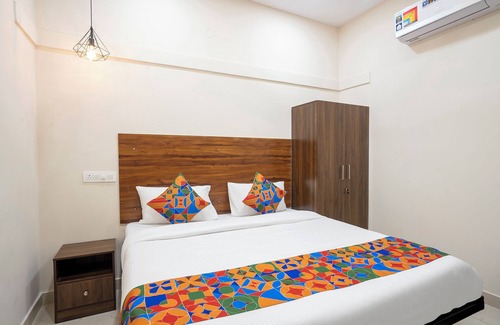 Hyderabad Hotel | Fabhotel Three Waves