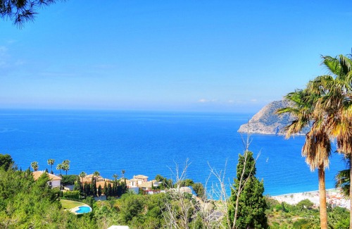 Almuñécar Chalet De Esquí | Fabulous 2 bedroom chalet with stunning views and