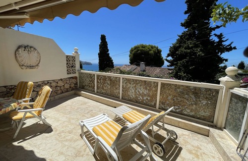 Almuñécar Chalet De Esquí | Fabulous 2 bedroom chalet with stunning views and