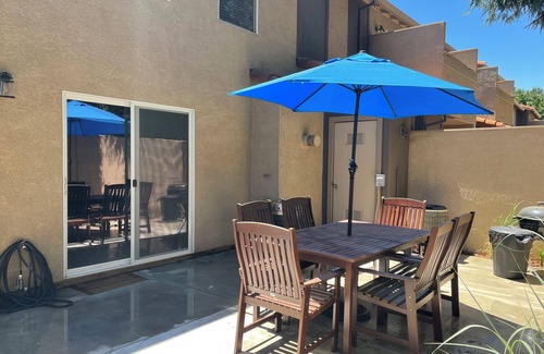 Modesto Casa | Fabulous 3-bedroom townhome with AC in Modesto