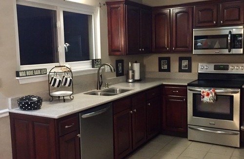 Mount Pleasant Casa | Fabulous Family 4BD Pool Rental