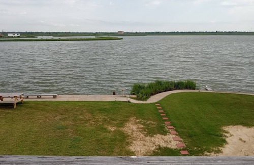 Hitchcock Casa | Fair Haven on Highland Bayou