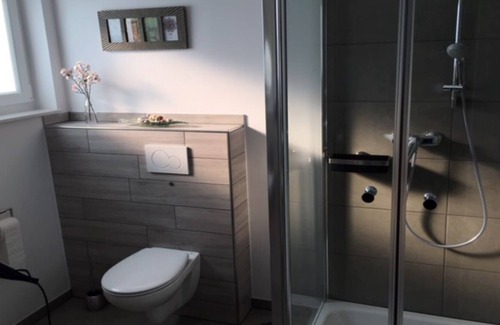 Adelheidsdorf Casa | Fair room.