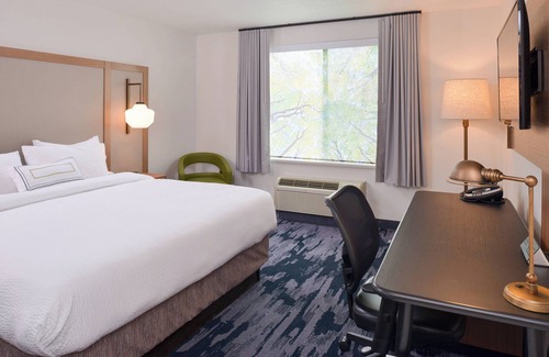 New Stanton Hotel | Fairfield Inn by Marriott Pittsburgh New Stanton