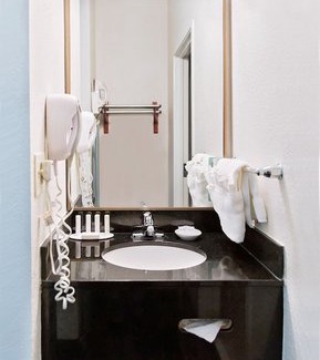 Hays Hotel | Fairfield Inn by Marriott Hays