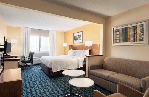 Deptford Hotel | Fairfield Inn by Marriott Deptford