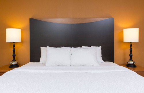 Forsyth Hotel | Fairfield Inn Forsyth Decatur