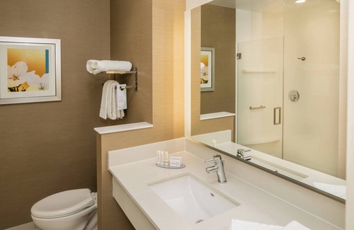 McCandless Township Hotel | Fairfield Inn & Suites by Marriott Pittsburgh North/McCandless Crossing