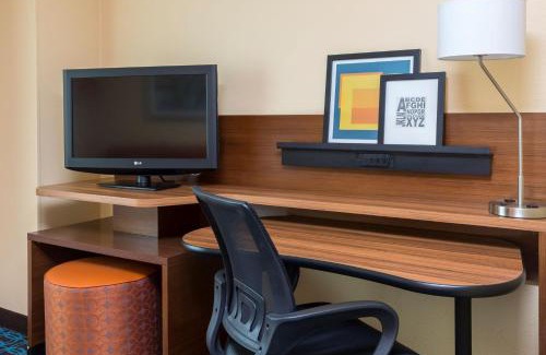 Galesburg Hotel | Fairfield Inn & Suites by Marriott Galesburg