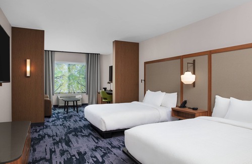 Quentin Hotel | Fairfield Inn & Suites by Marriott Lebanon near Expo Center