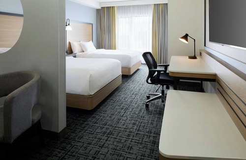 Dorval Hotel | Fairfield Inn & Suites by Marriott Montreal Airport