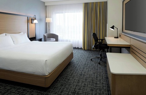 Dorval Hotel | Fairfield Inn & Suites by Marriott Montreal Airport