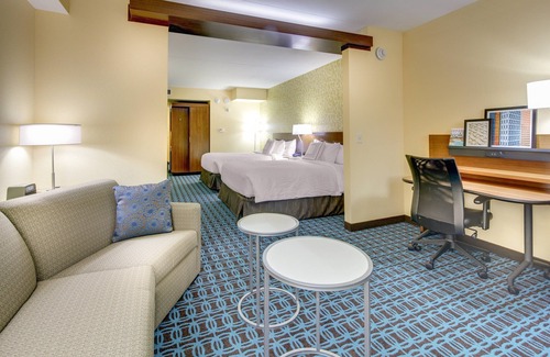 Asheville Hotel | Fairfield Inn & Suites by Marriott Asheville Tunnel Road