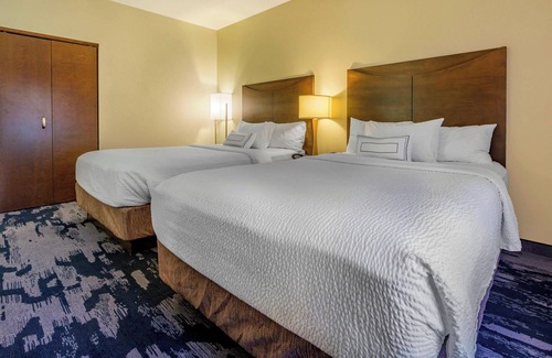 Slippery Rock Hotel | Fairfield Inn & Suites by Marriott Slippery Rock