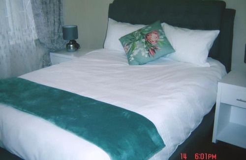 Kempton Park Casa | Fairview Holiday Home-OR Tambo Airport