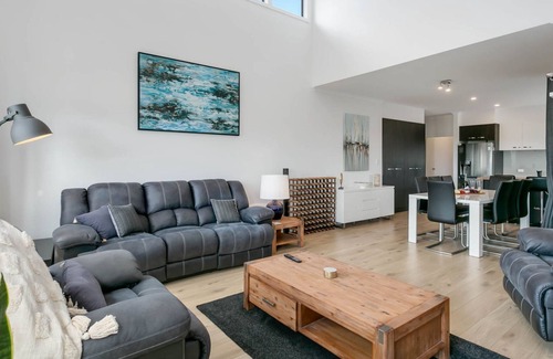 Normanville Casa | Fairway 1 - 9/19 Troon Drive