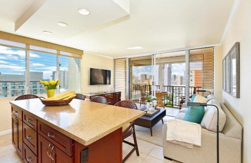 Waikiki Casa | Fairway Villa #2202