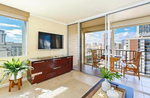 Waikiki Casa | Fairway Villa #2202