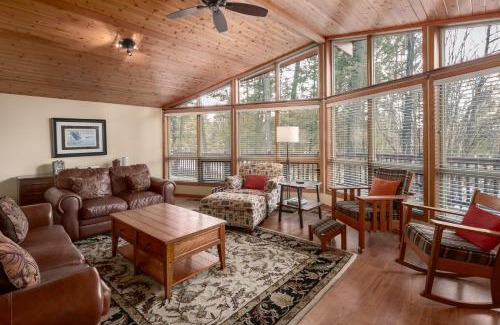East Kootenay Casa | Falcon Cabin