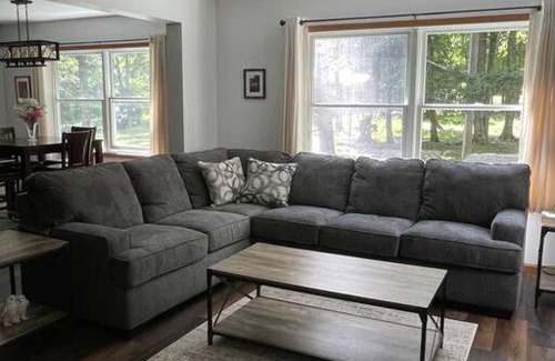 Benton Casa | Falls Edge Farm Cottage