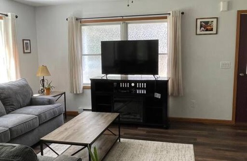 Benton Casa | Falls Edge Farm Cottage