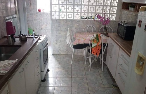 Aparecida Apartamento | Amplio apartamento a 50 metros de la playa, con ascensor y conserje las 24 horas.