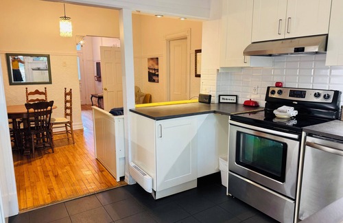 La Petite-Patrie Apartamento | Family apartment-Metro Beaubien with Parking