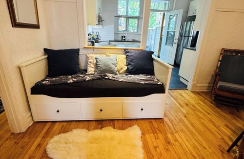 La Petite-Patrie Apartamento | Family apartment-Metro Beaubien with Parking