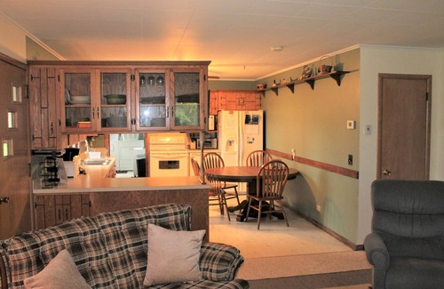 Bay Lake Cabina | Cabina familiar en el hermoso Lago de la Bahía * Cubierta grande junto al lago * Patio grande para juegos