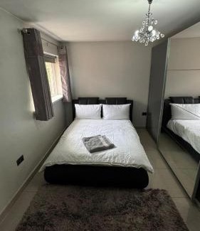 Walsall Casa | Family & Contractors 3 BR Bungalow Cot Garden Netflix Coffee Station