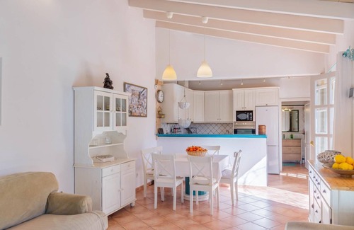 Andraitx Villa | Villa Familiar Con Piscina Mallorca. Para 6 Personas.