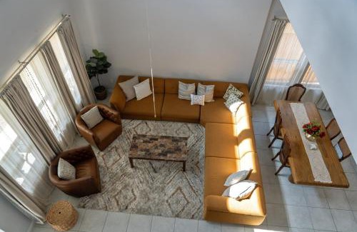 Manchaca Casa | Family Escape - King Size Suites - plus Fast Wifi