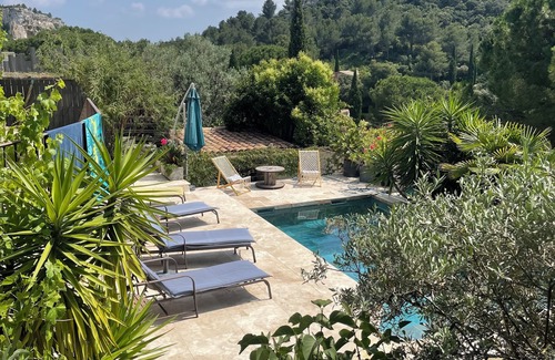Les Baux-de-Provence Casa | Casa de campo familiar con piscina en Baux-de-Provence