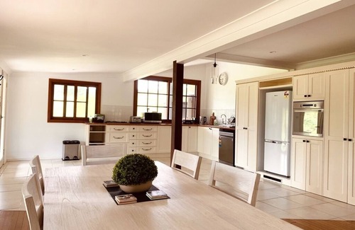 Missabotti Cabaña | Family friendly cottage, scenic views, ideal for a peaceful & relaxing getaway.