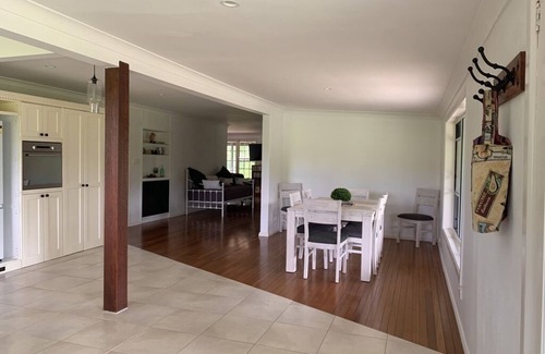 Missabotti Cabaña | Family friendly cottage, scenic views, ideal for a peaceful & relaxing getaway.