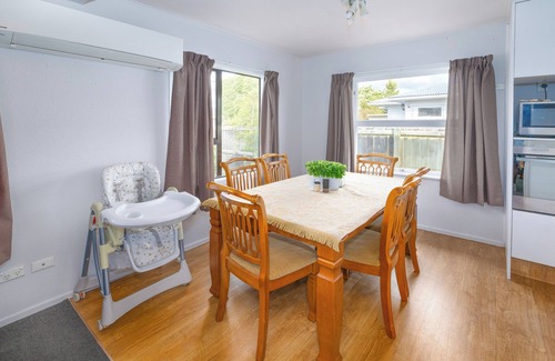 Lynmore Casa | Family Friendly Retreat in Rotorua's Top Suburb