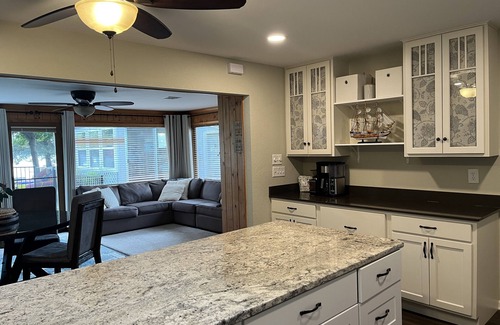 Honey Creek Casa | Family Friendly Sandy Beach Lake Home! Your 3Bed, 2Bath Escape For All Seasons!