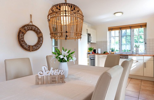 Großdunsum Casa | Casa familiar con techo de paja **** para familias en Dunsum auf Föhr