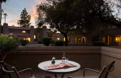 South Scottsdale Complejo | Family & Friends Getaway! 4 Amazing Units, Near Western Spirit Museum, OdySea