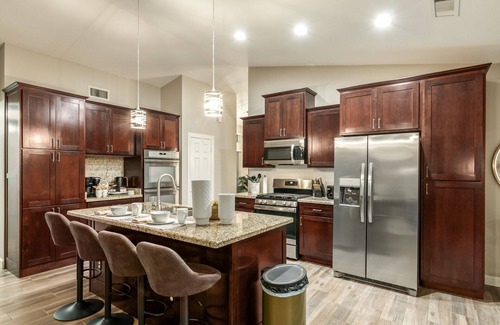 South Mountain Casa | Family Getaway! Sleeps 12, Pool, Playground, Game Room