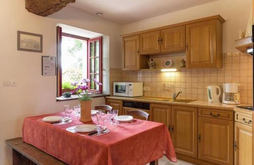 Bonnemain Casa | Family Home in Bonnemain with terrace